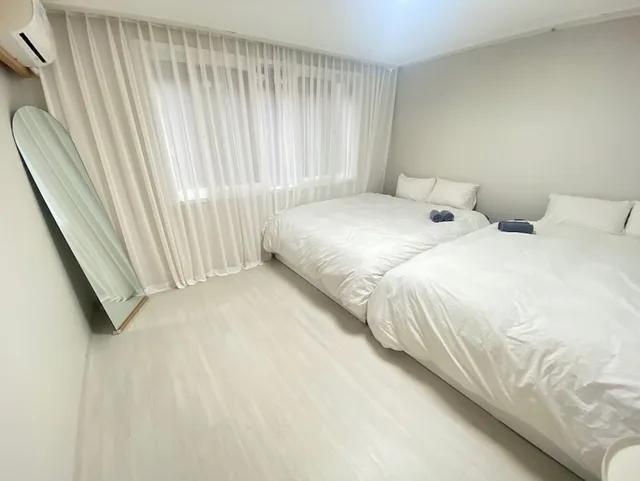 غرفة عائلية بسريرين كوين، High Street Guest House 2/3