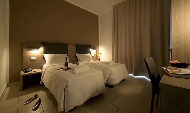 غرفة قياسية بسريرين منفصلين، OASI VILLAGE HOTEL 1/1