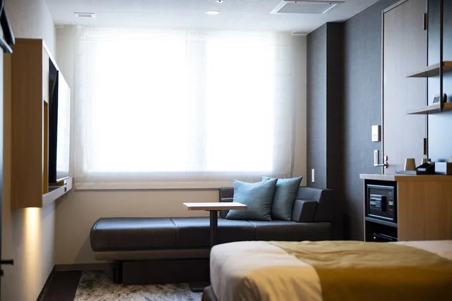غرفة ديلوكس بسريرين منفصلين مع سرير سحّاب إضافي مع أريكة، KOKO HOTEL Tsukiji Ginza 3/8