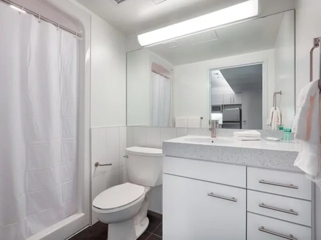جناح بسريرين مزدوجين بغرفتي نوم، Residence & Conference Centre Downtown 1/1