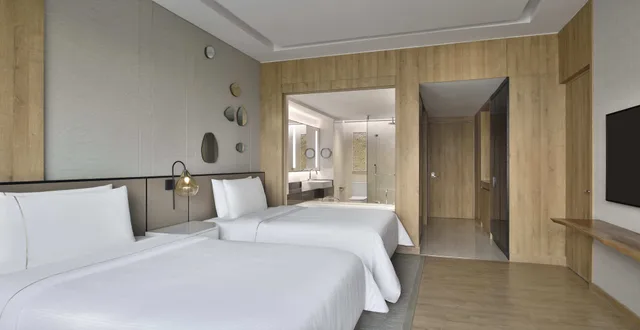 Room, Single Bed, Hill View، The Westin Mumbai Powai Lake (ex Renaissance Mumbai) 3/9