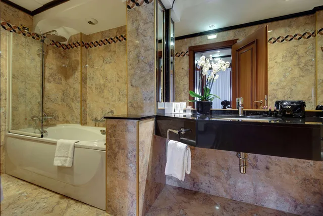 Presidential, the Level, Suite، Melia Milano Hotel 8/10