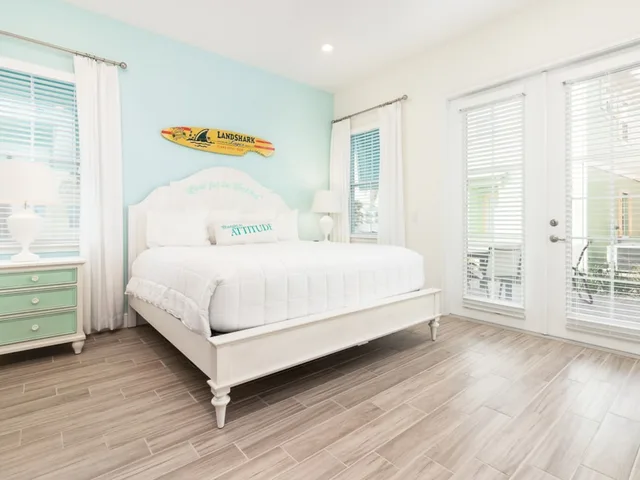 Family, Bungalow, House, 1 King and 2 Queen Beds, Park View، Margaritaville Cottages Orlando 4/10