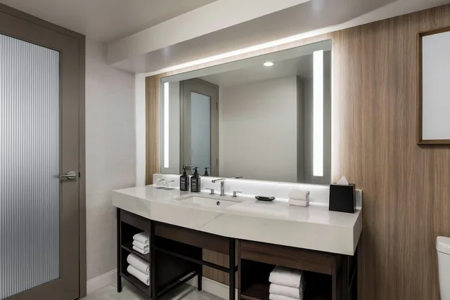 غرفة كلوب بسريرين مزدوجين، Le Centre Sheraton 7/8