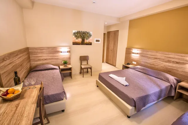 غرفة عائلية، Sofia Hotel 6/10