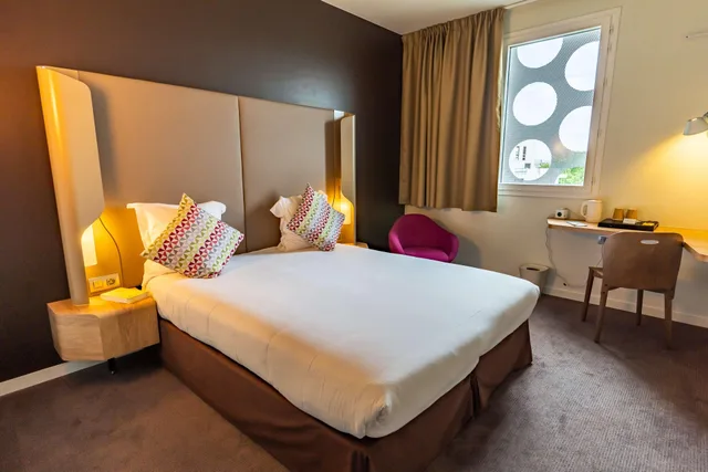 Next Generation, Double Bed, Sofa، Hotel Campanile Montpellier Centre St Roch 1/6