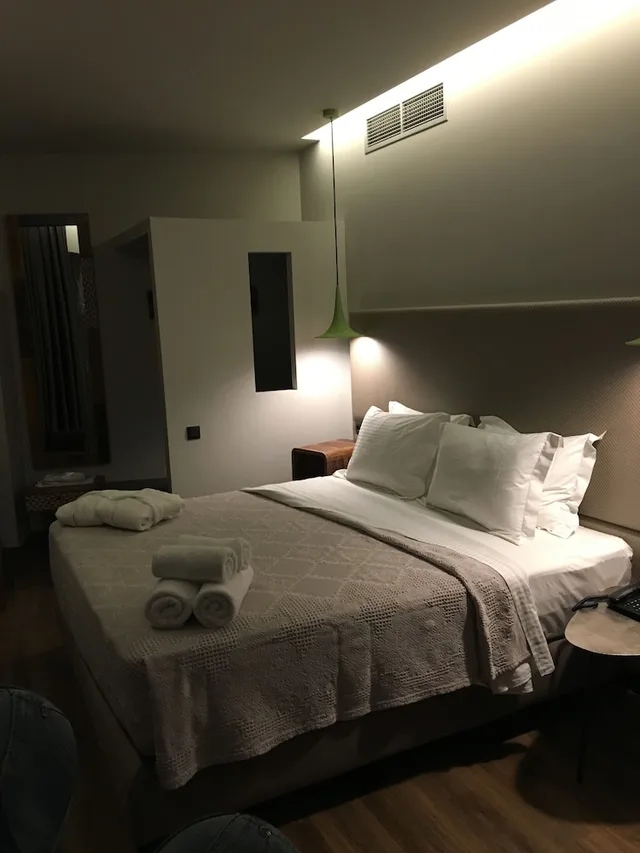 جناح جونيور بسرير كوين بشرفة، 360 Degrees Pop Art Hotel 4/8