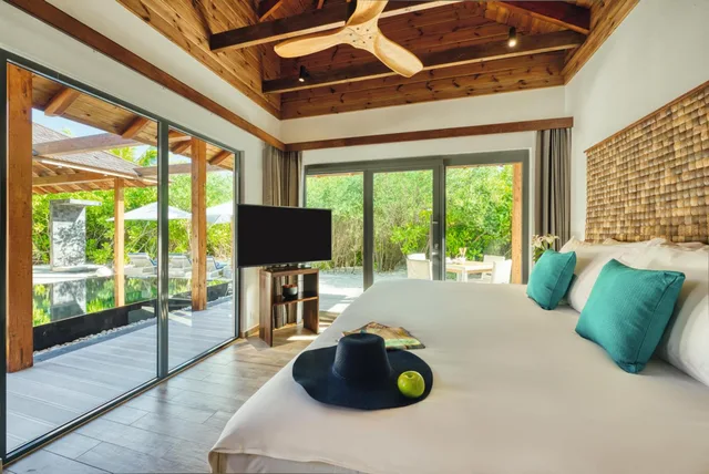 4 Bedrooms, Beach Pool Residence، Kuredhivaru Resort and Spa Maldives 1/3