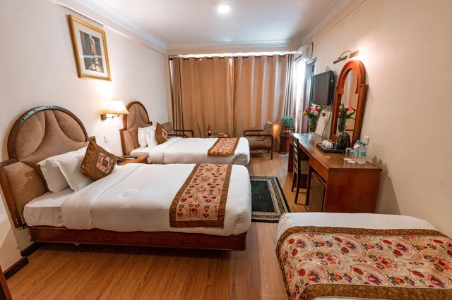 Super, Deluxe, Double Bed، Hotel Manang 4/6