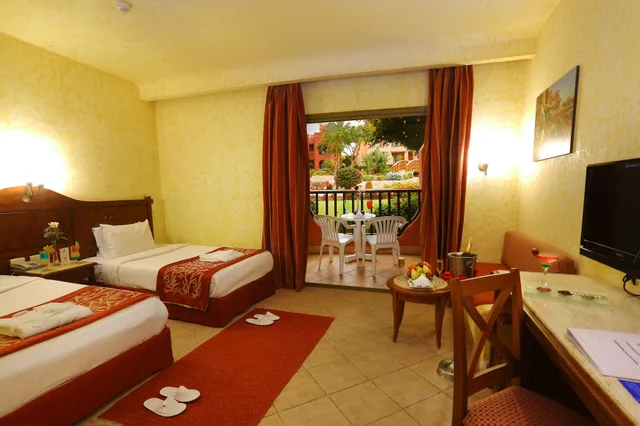 غرفة قياسية بإطلالة على المسبح، Charmillion Sea Life Resort 4/10