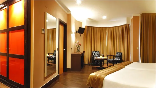 غرفة بسرير مزدوج مع سرير إضافي، Blanco Hotel & SPA 1/1
