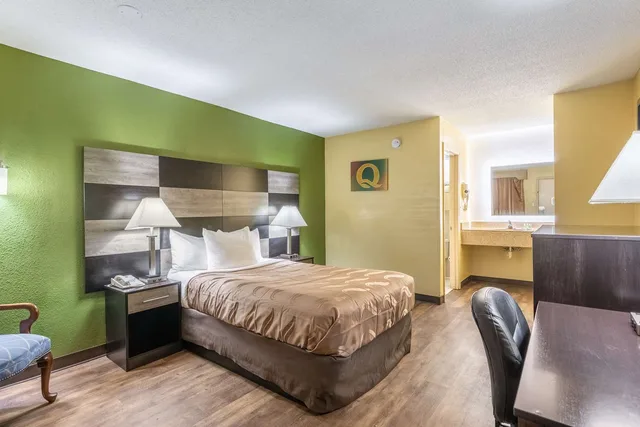 غرفة بسرير مزدوج للمدخنين، Quality Inn Kings Mountain 3/4