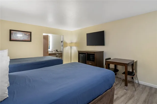 Room, 2 Queen Beds, SureStay Hotel By Best Western Williams 5/10