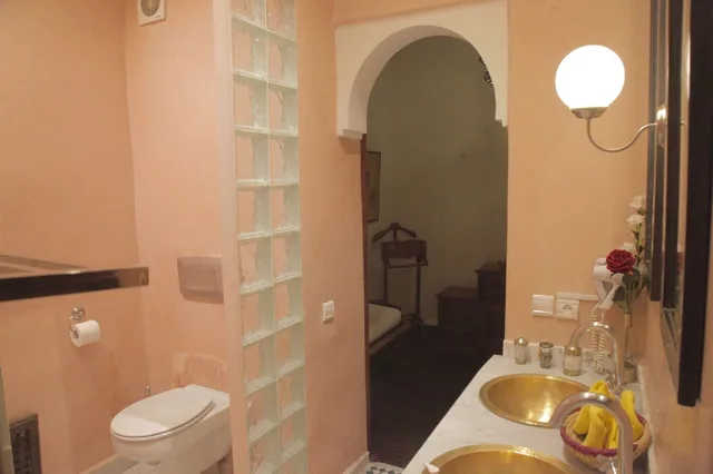 جناح عائلي بسرير كينج وسرير فردي بحمام خاص، Riad Dar Sohane 4/6