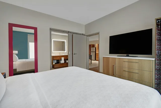 جناح بسرير كينج لذوي الإعاقة، Home2 Suites by Hilton Blacksburg 1/3