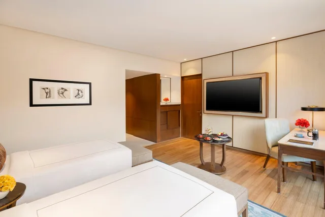 Grand, Luxury, Twin Beds, Taj Surajkund Resort & Spa, Delhi NCR 1/3