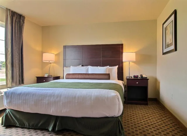 جناح بسرير كينج لذوي الإعاقة، Cobblestone Inn Suites Rugby 1/3