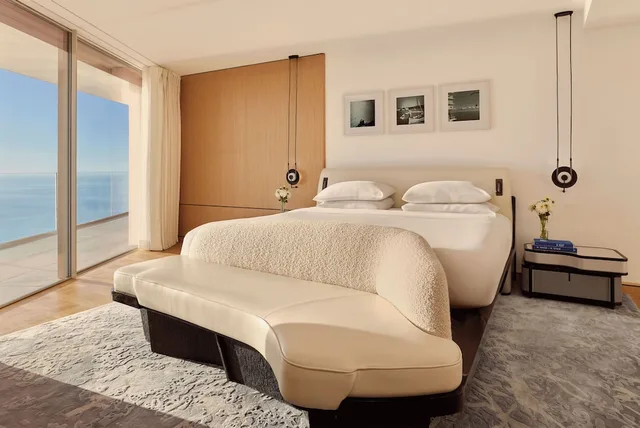 جناح بسريرين كينج بإطلالة على البحر بغرفتي نوم، The Maybourne Riviera 1/1