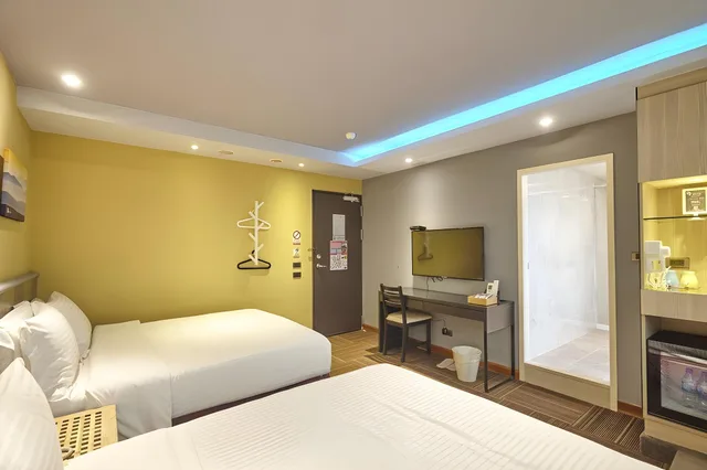 غرفة رباعية بسريرين مزدوجين، Macchi Hotel 2/2
