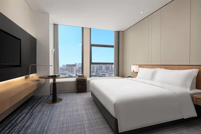 غرفة سوبيريور بسرير كينج للمدخنين، Ramada by Wyndham Huaian City Center 1/1