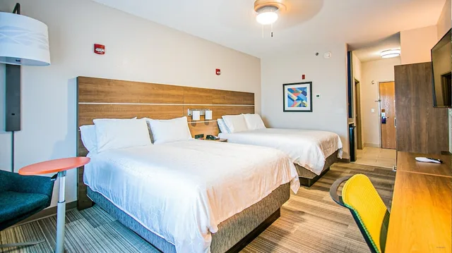 غرفة قياسية بسريرين كوين لذوي الإعاقة، Holiday Inn Express Suites South Padre Island 3/4
