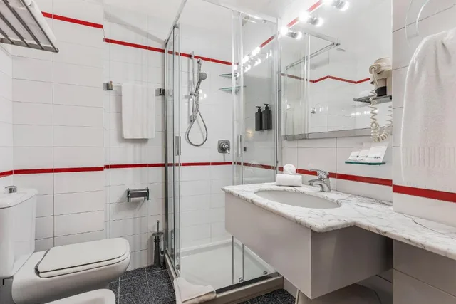 غرفة قياسية بشرفة، Citystyle Hotel Reggio Emilia 6/6