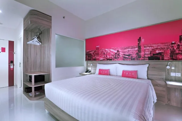 غرفة سوبيريور بسرير كوين، fave plus hotel Banjarbaru 1/2