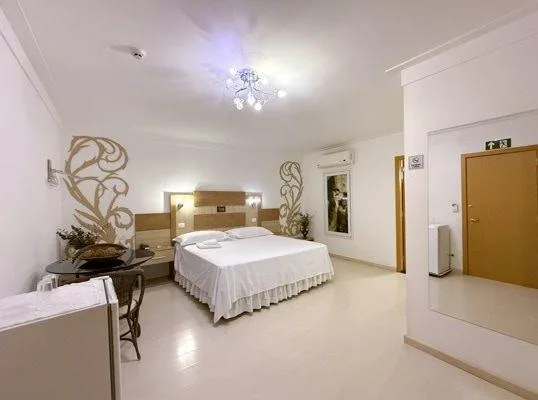 جناح بسرير مزدوج، GRANDE HOTEL PARANAVAI 5/9