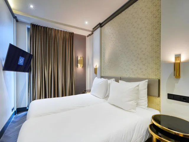 غرفة بإطلالة على القناة، G Hotel 1/1