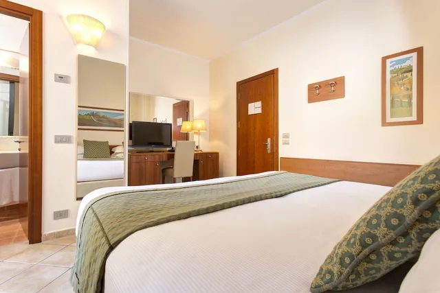 غرفة اقتصادية بسرير مزدوج أو سريرين منفصلين، Hotel Athena Siena 4/5
