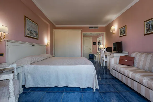غرفة قياسية بسرير مزدوج، Salice Club Resort 1/6