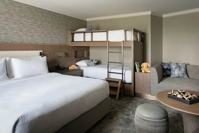 2 Bedrooms, Family Suite, 2 Double Beds, Lake Front، JW Marriott Orlando Grande Lakes 3/4