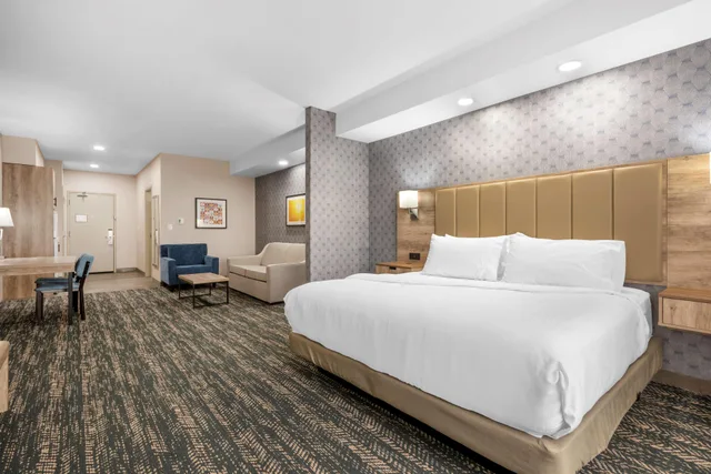 جناح، Best Western Premier Executive Residency Medicine Hat 2/10
