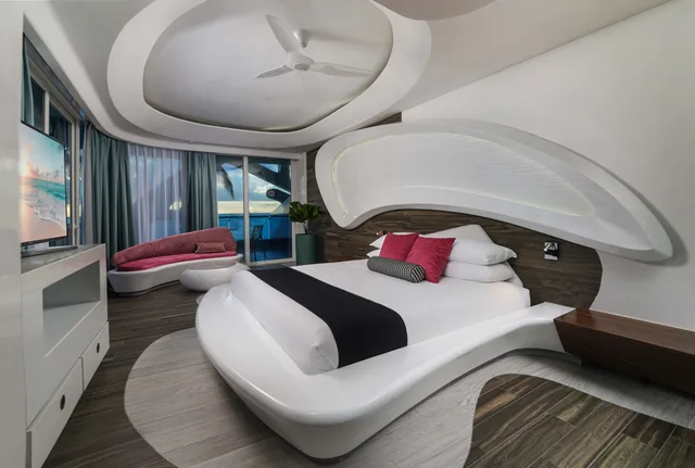 Sunrise, Suite, King Bed، The Carmen Hotel Ocean Front By Kavia - Adults Only 3/6