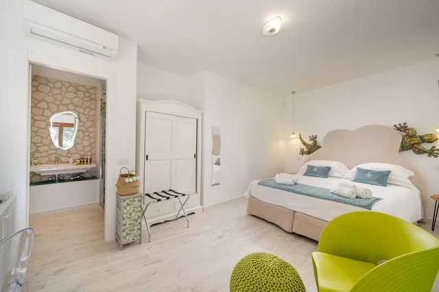 غرفة كومفورت بسرير كينج، Geco Di Giada Exclusive Art Suites 3/5