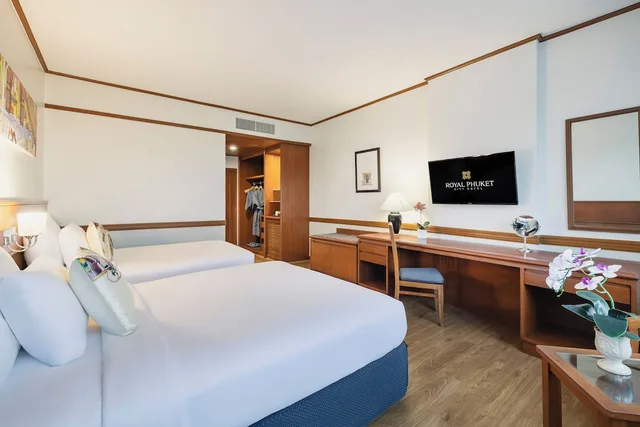 غرفة بريميير سوبيريور، Royal Phuket City Hotel 4/10