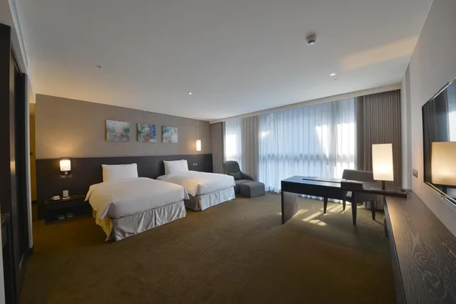 غرفة تنفيذية، Platinum Hotel 2/2