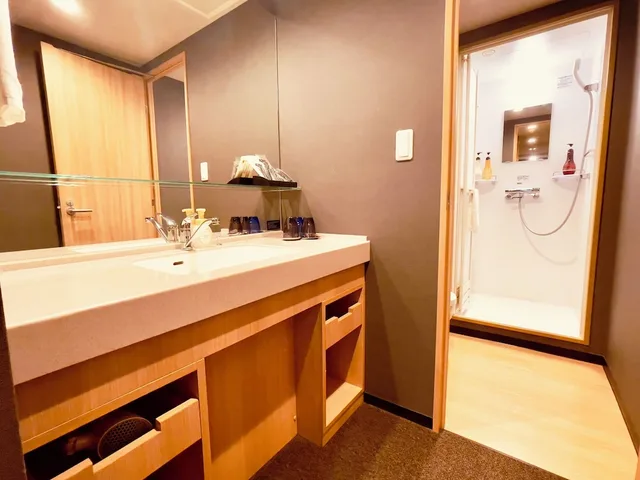 غرفة ديلوكس بسريرين منفصلين، Dormy Inn Premium Tokyo Kodenmacho 4/7