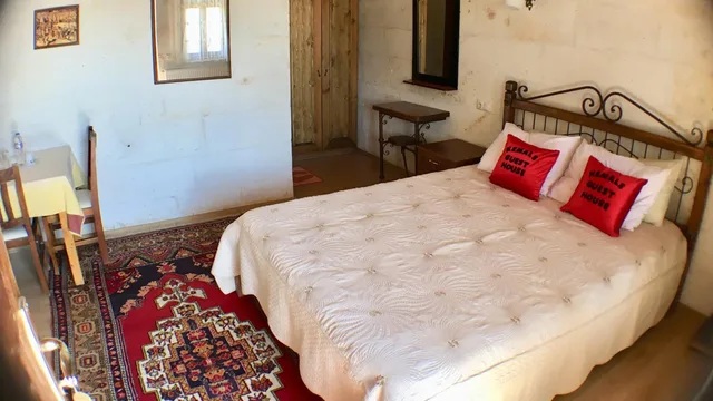 Deluxe, Double Bed, Kemal's Guest House 3/10