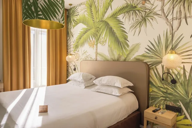 غرفة سوبيريور بسرير كوين بشرفة، Hotel Verlaine Cannes 4/10