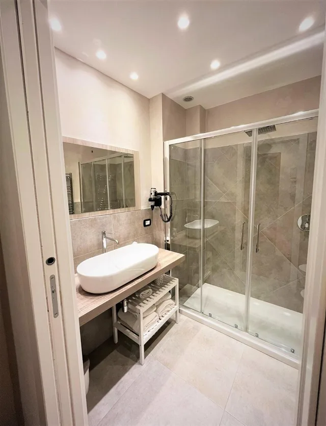 غرفة رباعية، Hotel Alinari 8/8