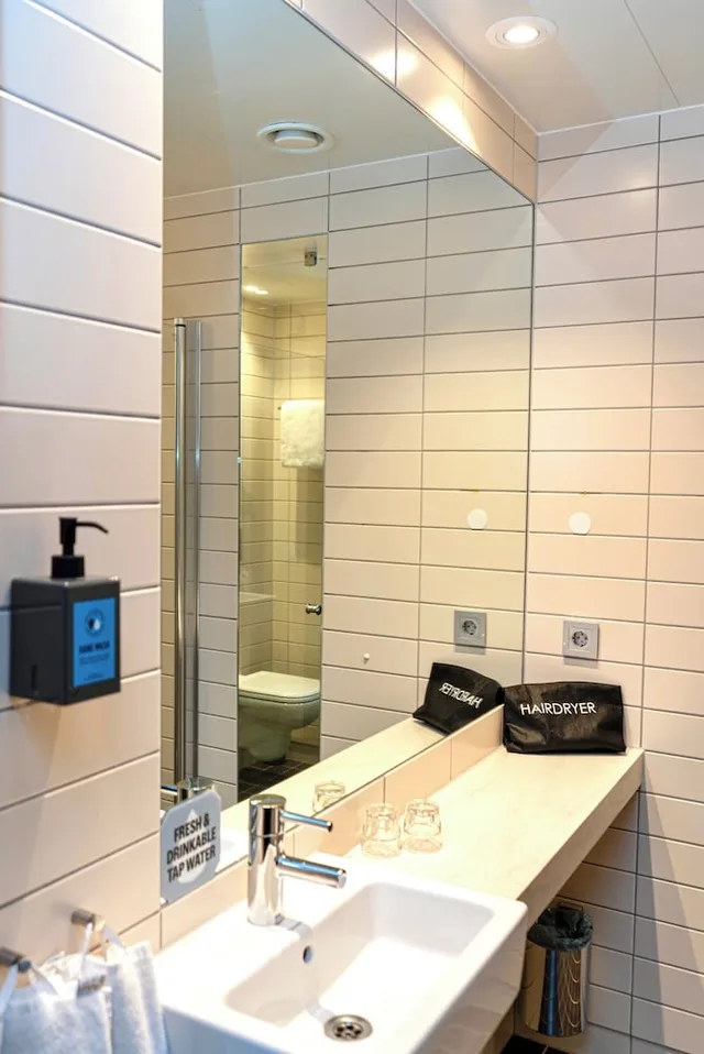 غرفة قياسية بسريرين منفصلين، Comfort Hotel Malmo 6/9