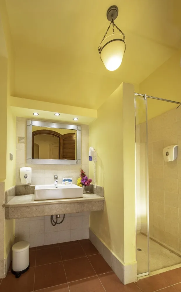 غرفة بريميوم بسريرين منفصلين، Three Corners Rihana Resort 8/8