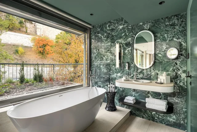 Luxury, Studio, King Bed, City View, LANCHID 19 DESIGN HOTEL 4/4