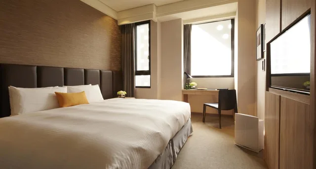 Deluxe, King Bed, Treeart Hotel 1/2