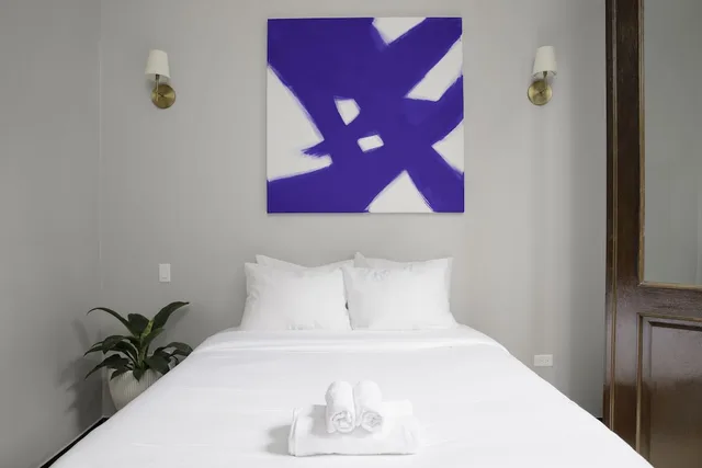 غرفة داخلية بسرير كوين، El Colonial - Adults Only 7/10