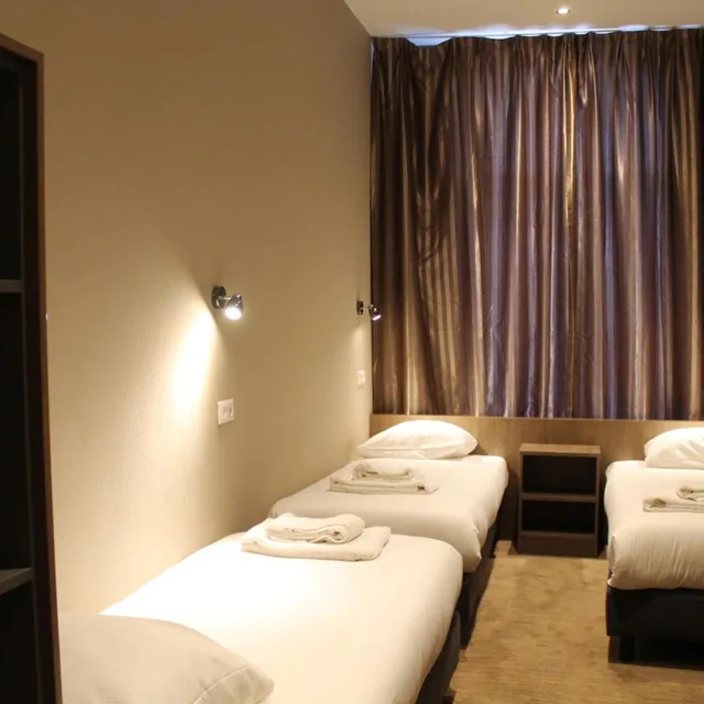 Room, Triple, Hotel Blossoms 1/6