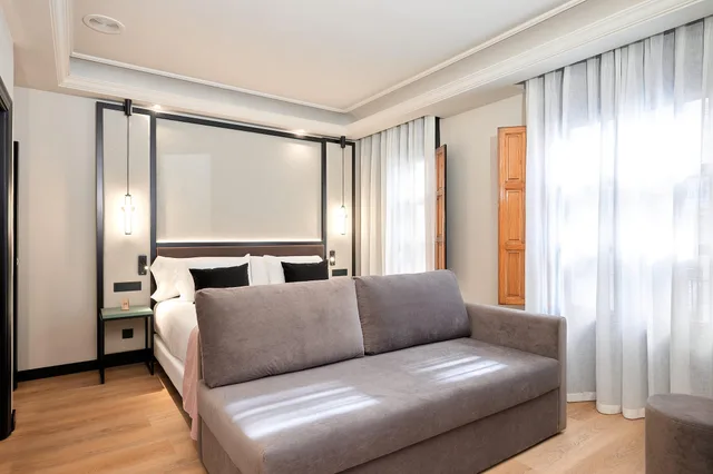 غرفة ديلوكس ثلاثية بإطلالة على المدينة، Boutique Hotel Luna Triunfo Granada 4/4