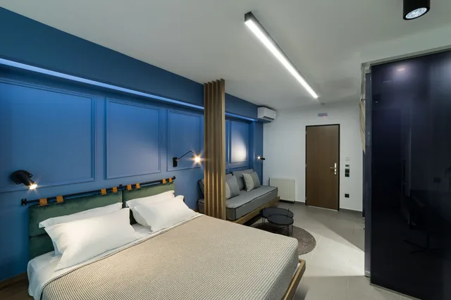 Sir, Comfort, Suite, Queen Bed, Sofa، Sir Athens 9/10