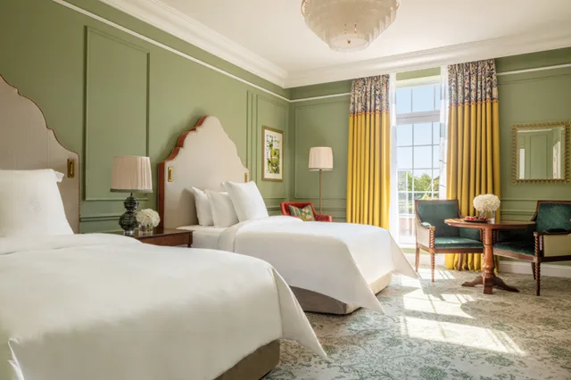 غرفة بسريرين مزدوجين، Four Seasons Hotel Hampshire 1/1